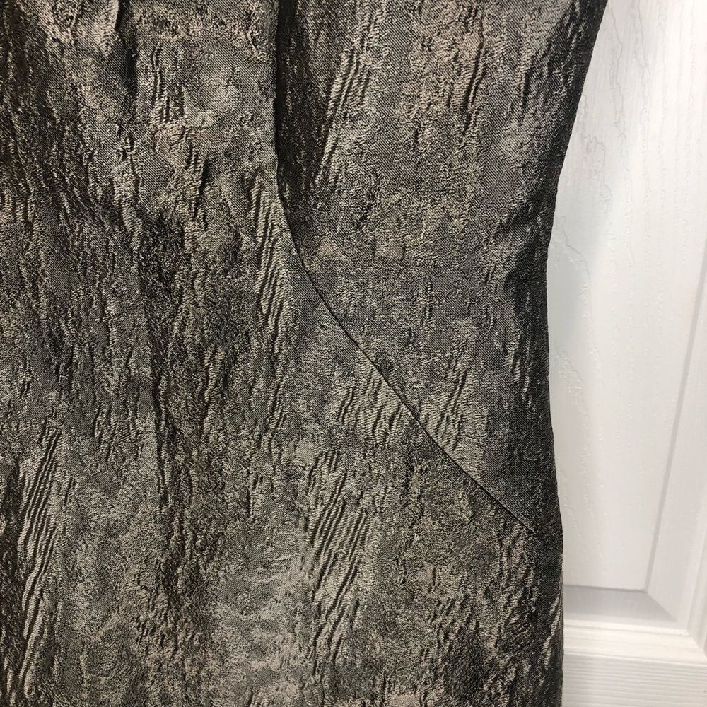 NWT Elie Tahari sleeveless sheath silver midi dress, size 6 - Picture 5 of 14